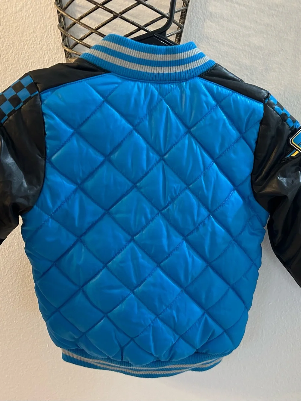 Disney Blue Lightning McQueen Rust-eze Patch Jacket. Size 3 Toddler